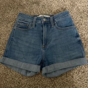Hollister Jean Shorts!